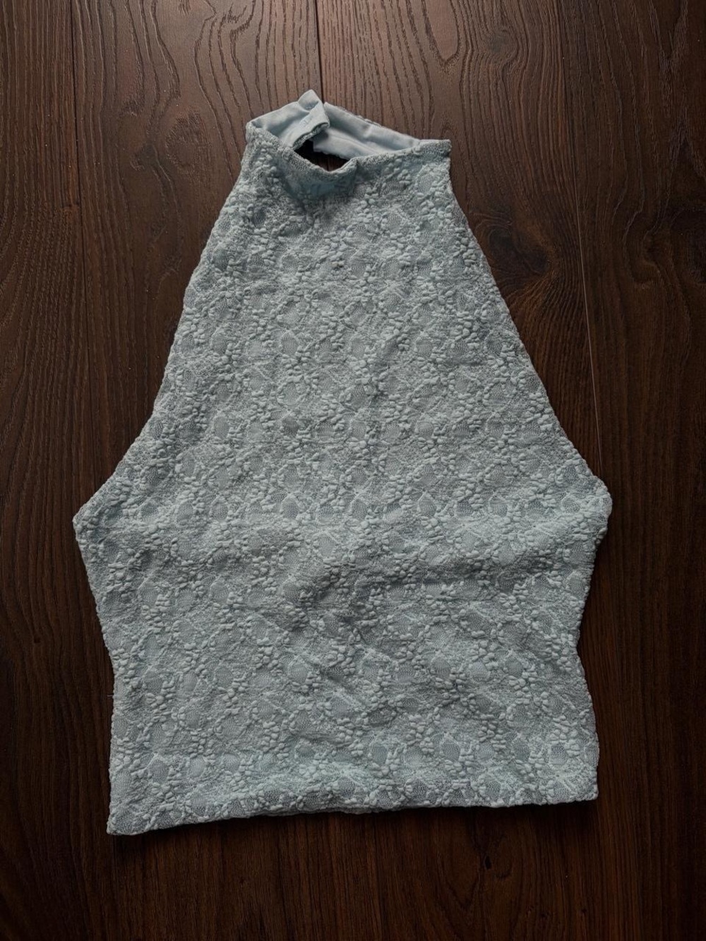 Amisu Pale Blue Lace Halter Crop Top